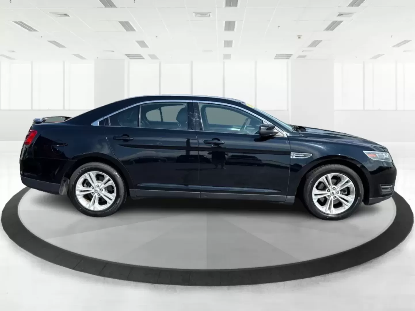 2017 Ford Taurus SEL (1FAHP2E84HG) with an 3.5L V-6 DOHC engine, located at 1951 S Dayton Lakeview Rd., New Carlisle, OH, 45344, (937) 908-9800, 39.890999, -84.050255 - Are you ready for a new adventure? The 2017 Ford Taurus SEL is the perfect sedan for those who crave a blend of comfort, style, and performance, whether you're navigating daily commutes or embarking on weekend getaways. This vehicle is not just a mode of transportation; it's a lifestyle statement th - Photo#1
