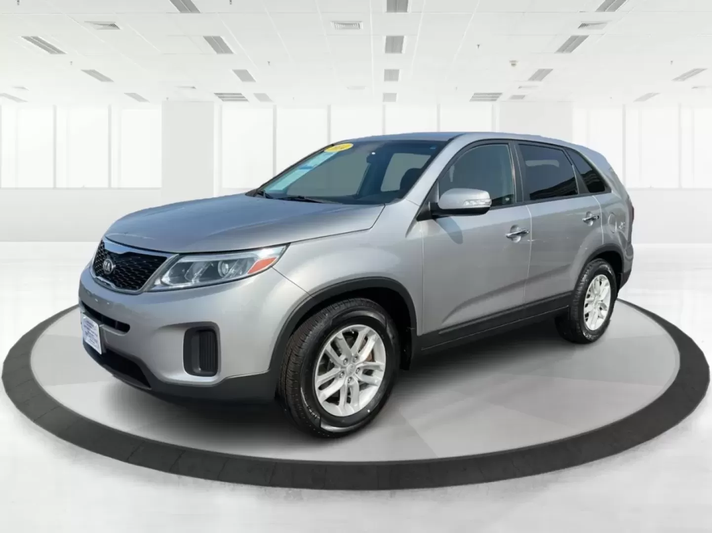 2014 Kia Sorento LX (5XYKT3A66EG) with an 2.4L I-4 gasoline direct injection engine, located at 1951 S Dayton Lakeview Rd., New Carlisle, OH, 45344, (937) 908-9800, 39.890999, -84.050255 - Discover the joy of family adventures with the 2014 Kia Sorento LX, now available at Advantage Car and Credit in New Carlisle, OH. This spacious SUV is perfect for growing families or anyone who loves weekend getaways. With a versatile interior and advanced features, the Sorento is designed for comf - Photo#8