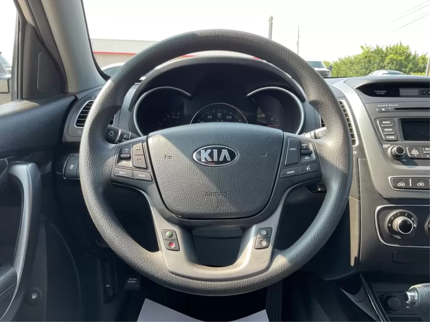 2014 Kia Sorento LX (5XYKT3A66EG) with an 2.4L I-4 gasoline direct injection engine, located at 1951 S Dayton Lakeview Rd., New Carlisle, OH, 45344, (937) 908-9800, 39.890999, -84.050255 - Discover the joy of family adventures with the 2014 Kia Sorento LX, now available at Advantage Car and Credit in New Carlisle, OH. This spacious SUV is perfect for growing families or anyone who loves weekend getaways. With a versatile interior and advanced features, the Sorento is designed for comf - Photo#16