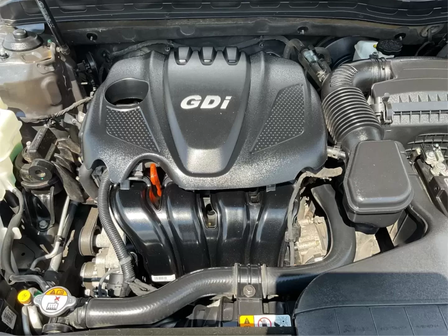 2015 Kia Optima EX (5XXGN4A70FG) with an Theta II 2.4L I-4 gasoline direct injection engine, located at 8750 N County Rd 25A, Piqua, OH, 45356, (937) 908-9800, 40.164391, -84.232513 - Embrace the open road with confidence and style in this stunning 2015 Kia Optima EX, available at Advantage Car and Credit - Piqua! Whether you're navigating daily commutes, embarking on weekend getaways, or shuttling your growing family, this sedan is designed to enhance every journey. With a sleek - Photo#11