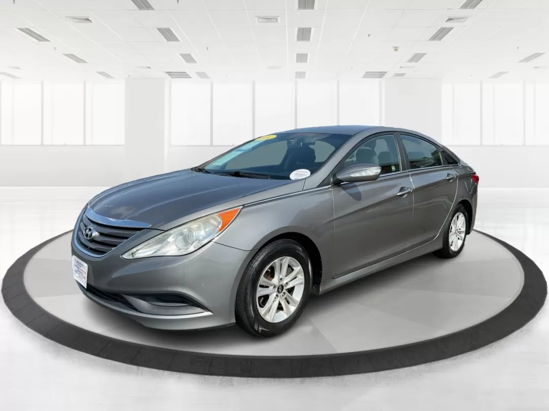 2014 Hyundai Sonata GLS (5NPEB4AC0EH) with an 2.4L I-4 gasoline direct injection engine, located at 8750 N County Rd 25A, Piqua, OH, 45356, (937) 908-9800, 40.164391, -84.232513 - 2014 Hyundai Sonata GLS - Photo#8