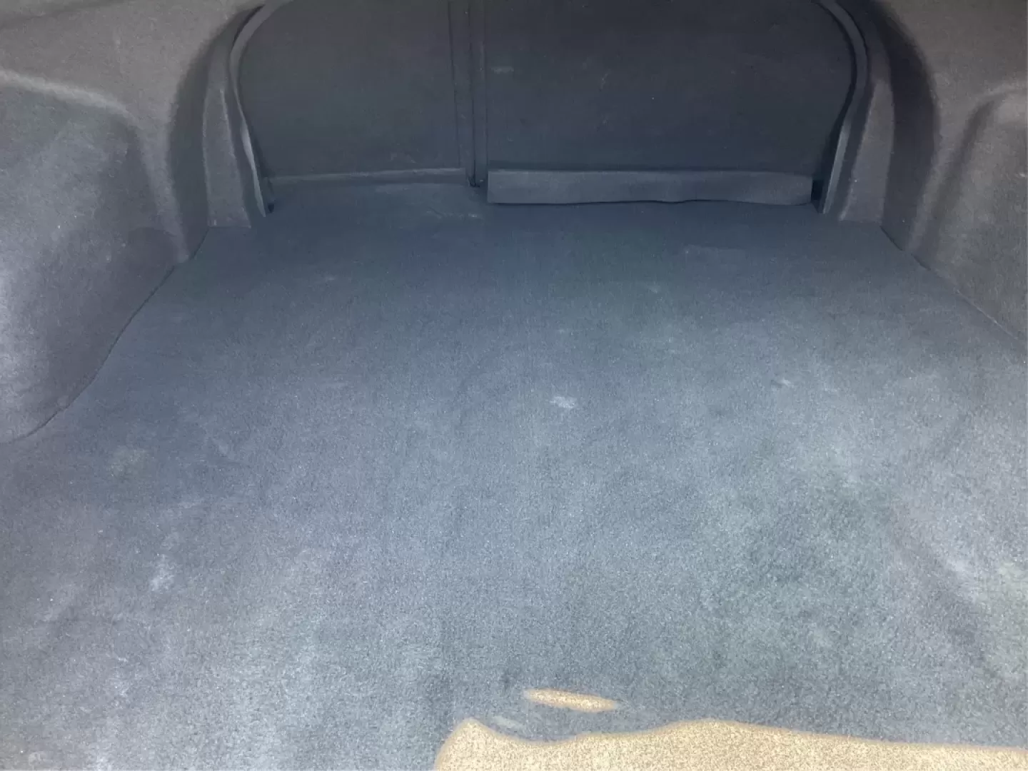 2014 Hyundai Sonata GLS (5NPEB4AC0EH) with an 2.4L I-4 gasoline direct injection engine, located at 8750 N County Rd 25A, Piqua, OH, 45356, (937) 908-9800, 40.164391, -84.232513 - Looking for a reliable sedan that seamlessly blends comfort, efficiency, and style? Look no further than this 2014 Hyundai Sonata GLS, perfect for families, daily commuters, or anyone who appreciates a smooth ride. At Advantage Car and Credit - Piqua, located at 8750 N County Rd 25A in beautiful Piq - Photo#12