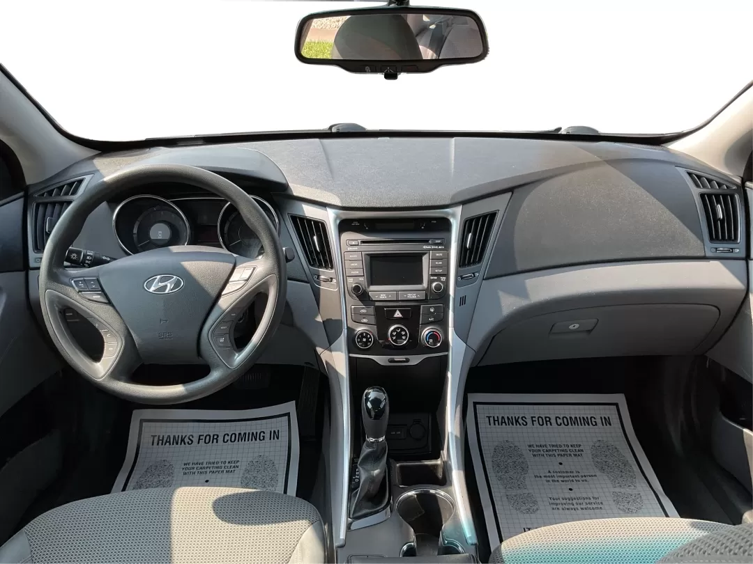 2014 Hyundai Sonata GLS (5NPEB4AC0EH) with an 2.4L I-4 gasoline direct injection engine, located at 8750 N County Rd 25A, Piqua, OH, 45356, (937) 908-9800, 40.164391, -84.232513 - 2014 Hyundai Sonata GLS - Photo#20