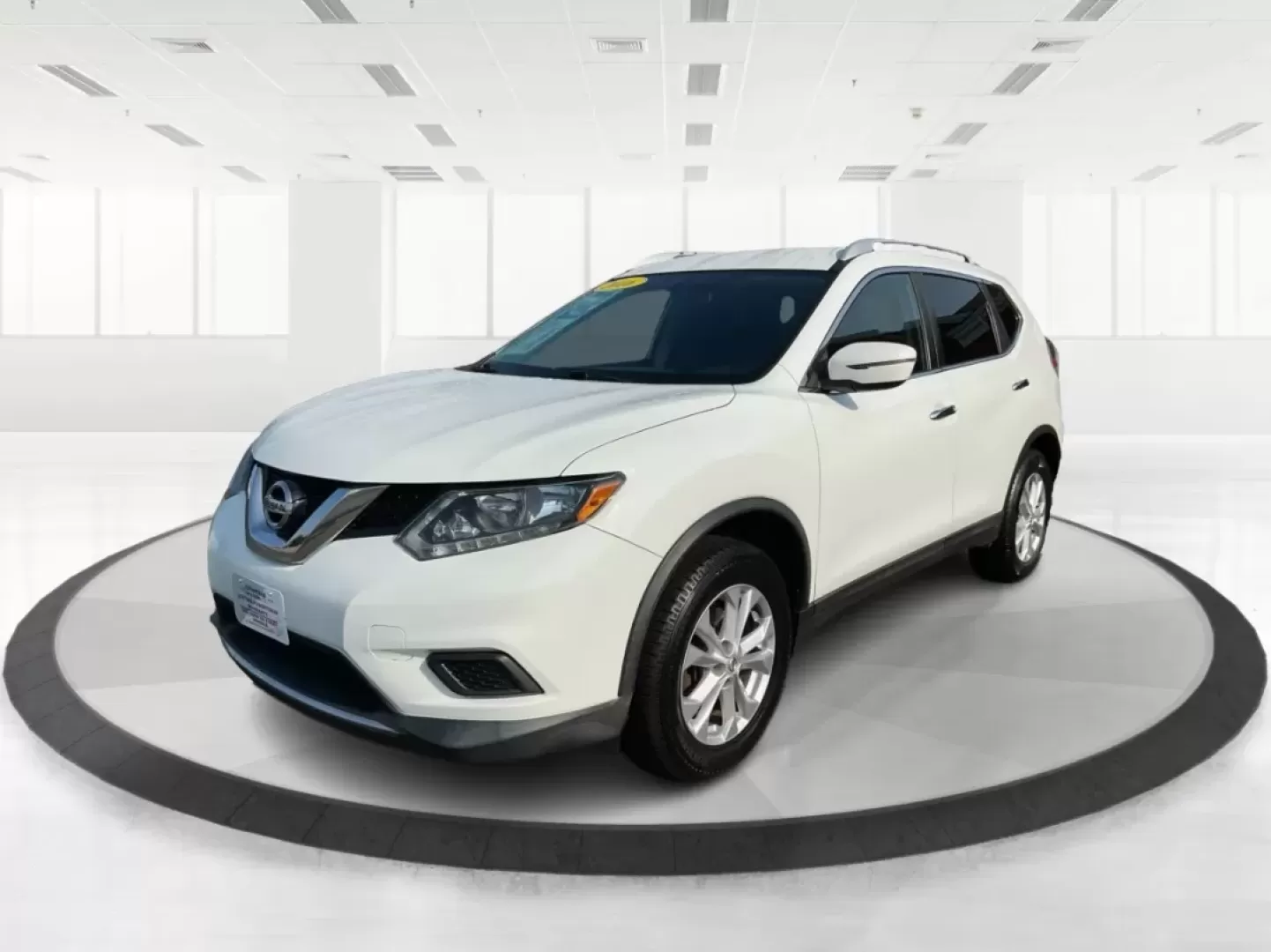 2016 Nissan Rogue SV (KNMAT2MV5GP) with an 2.5L I-4 DOHC engine, located at 8750 N County Rd 25A, Piqua, OH, 45356, (937) 908-9800, 40.164391, -84.232513 - **Explore New Adventures with the 2016 Nissan Rogue SV Perfect for Family Trips and Daily Commutes!**<br /> <br /> If you're on the lookout for a reliable SUV that can keep up with your active lifestyle, look no further than the stunning 2016 Nissan Rogue SV available at Advantage Car and Credit - - Photo#8