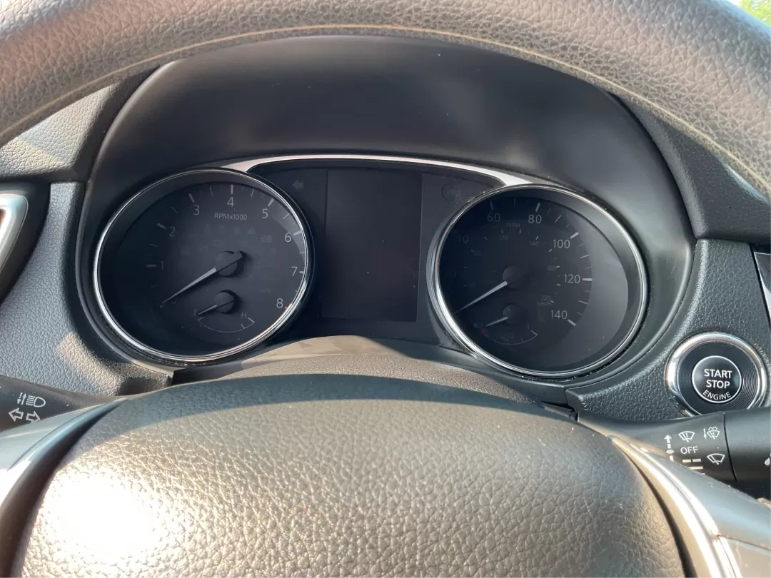 2016 Nissan Rogue SV (KNMAT2MV5GP) with an 2.5L I-4 DOHC engine, located at 8750 N County Rd 25A, Piqua, OH, 45356, (937) 908-9800, 40.164391, -84.232513 - 2016 Nissan Rogue SV - Photo#15