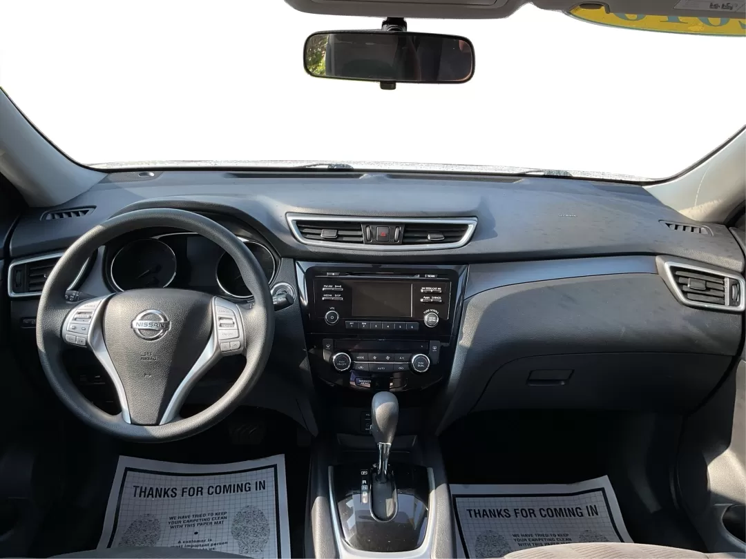 2016 Nissan Rogue SV (KNMAT2MV5GP) with an 2.5L I-4 DOHC engine, located at 8750 N County Rd 25A, Piqua, OH, 45356, (937) 908-9800, 40.164391, -84.232513 - 2016 Nissan Rogue SV - Photo#20