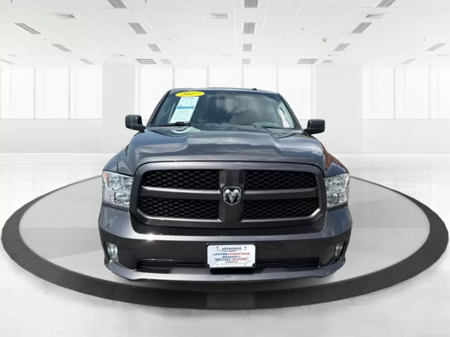 2017 Ram 1500 Express Crew Cab 4x4 5'7 Box (3C6RR7KTXHG) with an Other engine, located at 1230 East Main St, Xenia, OH, 45385, (937) 908-9800, 39.688026, -83.910172 - ### Unleash Your Adventurous Spirit with the 2017 Ram 1500 at Advantage Car and Credit - Xenia!<br /> <br /> Are you ready to elevate your driving experience? Whether you're tackling the daily commute, embarking on family road trips, or conquering weekend adventures, the 2017 Ram 1500 Express Crew C - Photo#7