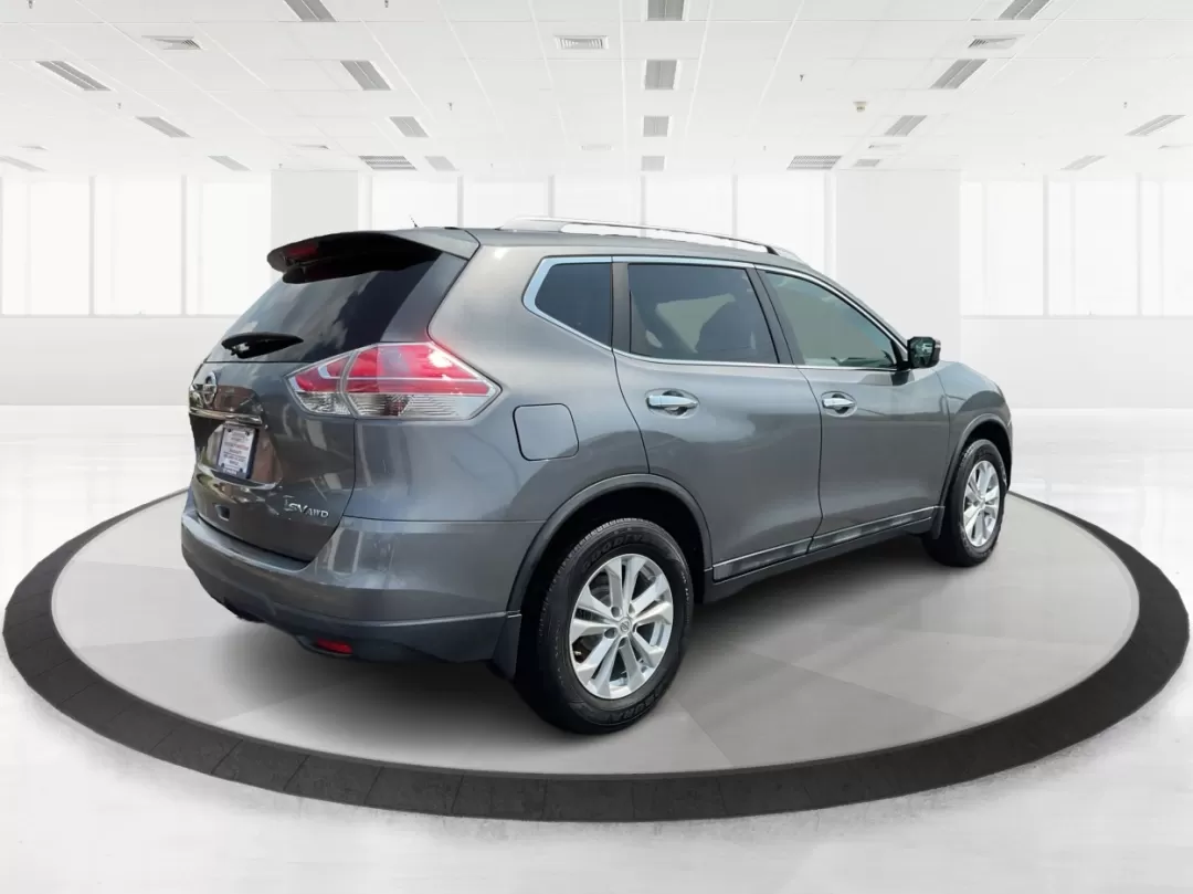 2015 Nissan Rogue SV (5N1AT2MV3FC) with an 2.5L I-4 DOHC engine, located at 1230 East Main St, Xenia, OH, 45385, (937) 908-9800, 39.688026, -83.910172 - 2015 Nissan Rogue SV - Photo#2