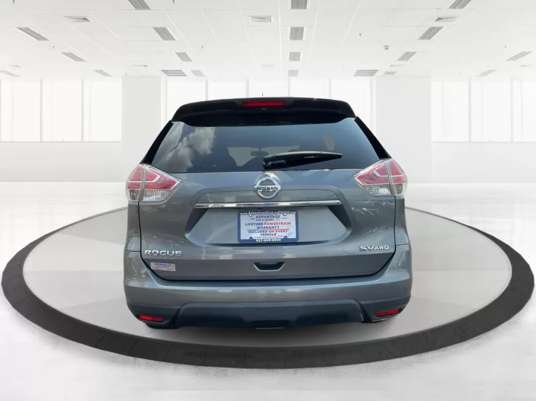 2015 Nissan Rogue SV (5N1AT2MV3FC) with an 2.5L I-4 DOHC engine, located at 1230 East Main St, Xenia, OH, 45385, (937) 908-9800, 39.688026, -83.910172 - 2015 Nissan Rogue SV - Photo#3