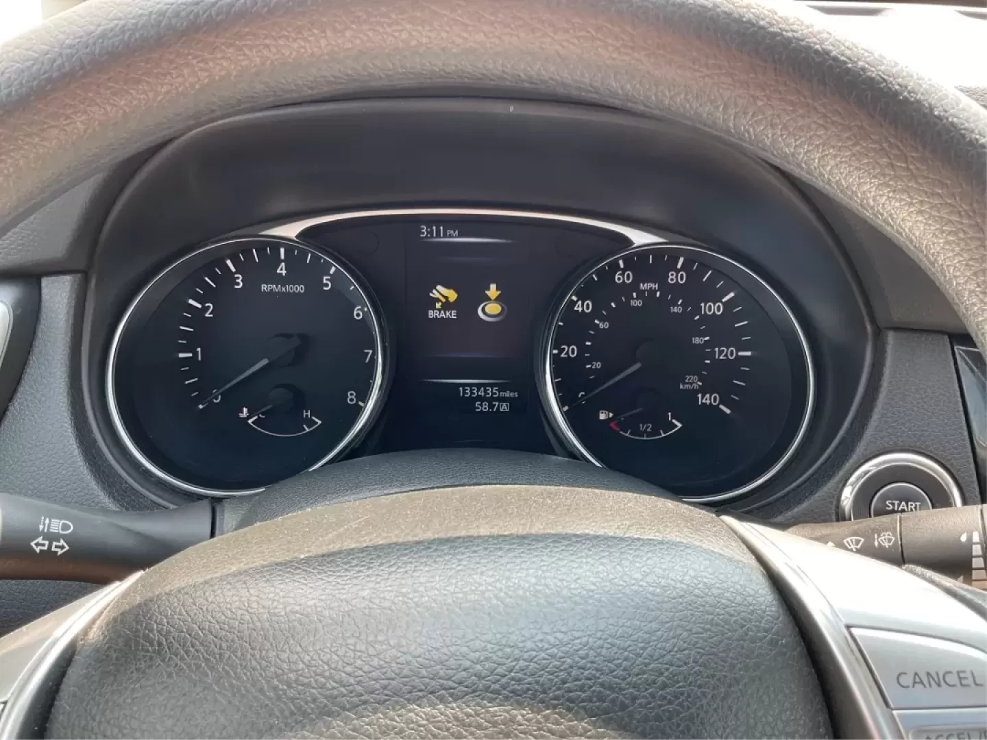 2015 Nissan Rogue SV (5N1AT2MV3FC) with an 2.5L I-4 DOHC engine, located at 1230 East Main St, Xenia, OH, 45385, (937) 908-9800, 39.688026, -83.910172 - Experience adventure and comfort on the road with this 2015 Nissan Rogue SV, available now at **Advantage Car and Credit - Xenia**! Whether you're embarking on a weekend getaway or navigating the hustle and bustle of daily commutes, this versatile SUV is designed to meet your lifestyle needs. With i - Photo#15
