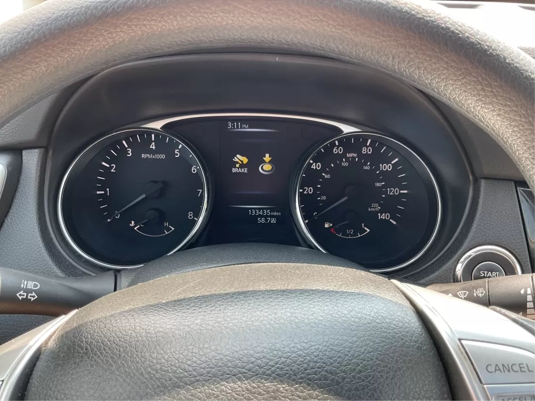 2015 Nissan Rogue SV (5N1AT2MV3FC) with an 2.5L I-4 DOHC engine, located at 1230 East Main St, Xenia, OH, 45385, (937) 908-9800, 39.688026, -83.910172 - 2015 Nissan Rogue SV - Photo#15
