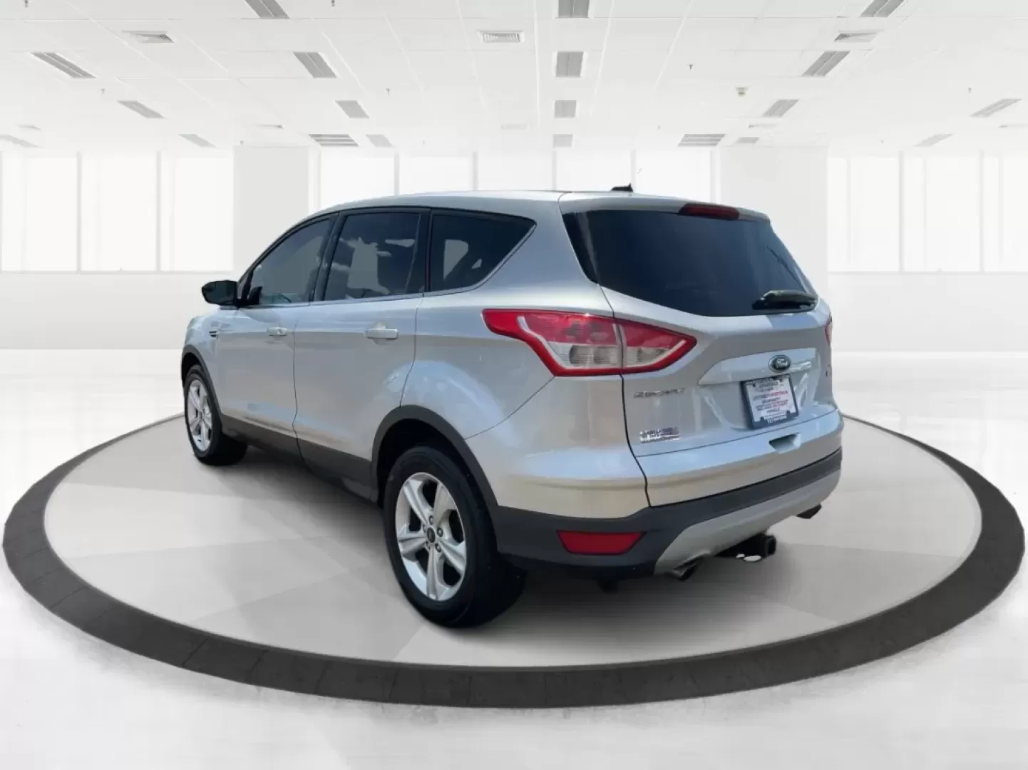 2014 Ford Escape SE (1FMCU0GX6EU) with an Other engine, located at 4508 South Dixie Dr, Moraine, OH, 45439, (937) 908-9800, 39.689976, -84.218452 - Are you searching for the perfect vehicle to accompany your adventures, whether it's for a growing family or weekend getaways? Look no further! At Advantage Car and Credit in Fairborn, OH, we proudly present a stunning **2014 Ford Escape SE** that combines style, comfort, and versatility-all at an u - Photo#4
