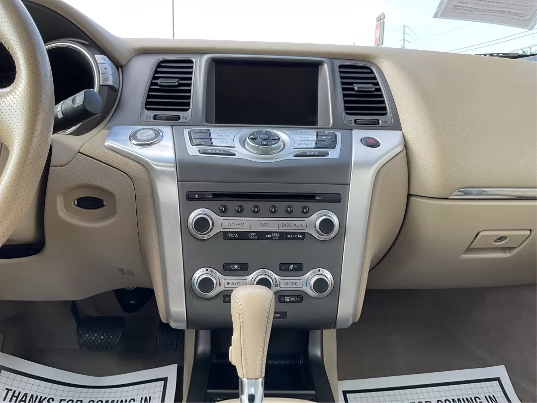 2013 Nissan Murano SL (JN8AZ1MU0DW) with an 3.5L V-6 DOHC engine, located at 4508 South Dixie Dr, Moraine, OH, 45439, (937) 908-9800, 39.689976, -84.218452 - Experience the perfect blend of comfort and versatility with the 2013 Nissan Murano SL, an ideal choice for growing families, outdoor enthusiasts, or anyone seeking a reliable vehicle for daily commutes. At Advantage Car and Credit - Moraine, located at 4508 South Dixie Dr, Moraine, OH 45439, we und - Photo#13