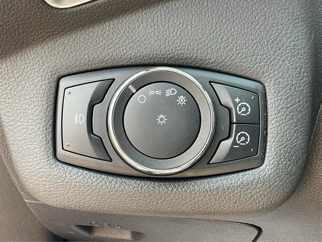 2013 Ford Escape SEL (1FMCU9H95DU) with an Other engine, located at 1230 East Main St, Xenia, OH, 45385, (937) 908-9800, 39.688026, -83.910172 - ### Discover Your Next Adventure with the 2013 Ford Escape SEL at Advantage Car and Credit - Xenia!<br /> <br /> Are you ready to elevate your family outings or weekend adventures? The 2013 Ford Escape SEL, available now at Advantage Car and Credit in Xenia, OH, is the perfect vehicle for those who - Photo#17