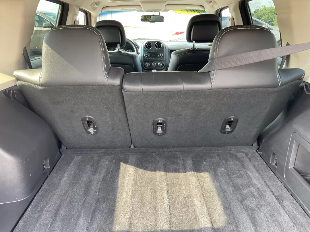 2017 Jeep Patriot High Altitude FWD (1C4NJPFA4HD) with an 2L I-4 DOHC engine, located at 1184 Kauffman Ave, Fairborn, OH, 45324, (937) 908-9800, 39.807072, -84.030914 - **Adventure Awaits in the 2017 Jeep Patriot High Altitude FWD Perfect for Your Next Journey!**<br /> <br /> Are you ready to take on your next adventure? Whether you're navigating through city traffic in Fairborn or exploring the scenic routes of Ohio, the 2017 Jeep Patriot High Altitude FWD is the - Photo#12