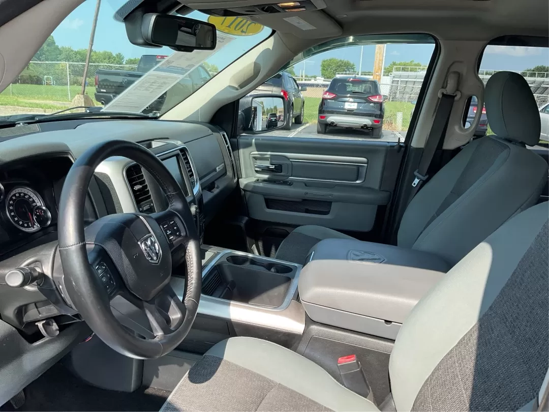 2017 Ram 1500 Big Horn Crew Cab 4x4 6'4 Box (1C6RR7TT6HS) with an Other engine, located at 8750 N County Rd 25A, Piqua, OH, 45356, (937) 908-9800, 40.164391, -84.232513 - **Experience Unmatched Capability with the 2017 Ram 1500 Big Horn Crew Cab 4x4 at Advantage Car and Credit - Piqua!**<br /> <br /> Are you on the hunt for a rugged and versatile truck that can handle everything from daily commutes to weekend adventures? Look no further than this stunning 2017 Ram 15 - Photo#9