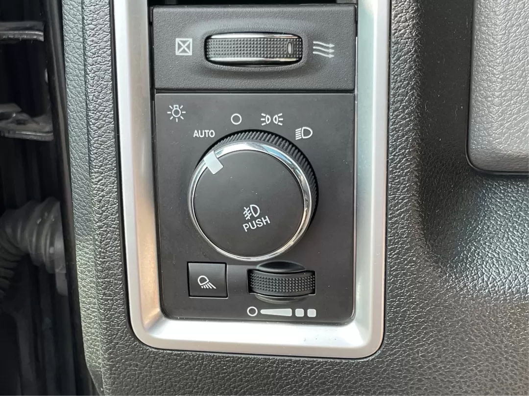 2017 Ram 1500 Big Horn Crew Cab 4x4 6'4 Box (1C6RR7TT6HS) with an Other engine, located at 8750 N County Rd 25A, Piqua, OH, 45356, (937) 908-9800, 40.164391, -84.232513 - **Experience Unmatched Capability with the 2017 Ram 1500 Big Horn Crew Cab 4x4 at Advantage Car and Credit - Piqua!**<br /> <br /> Are you on the hunt for a rugged and versatile truck that can handle everything from daily commutes to weekend adventures? Look no further than this stunning 2017 Ram 15 - Photo#16