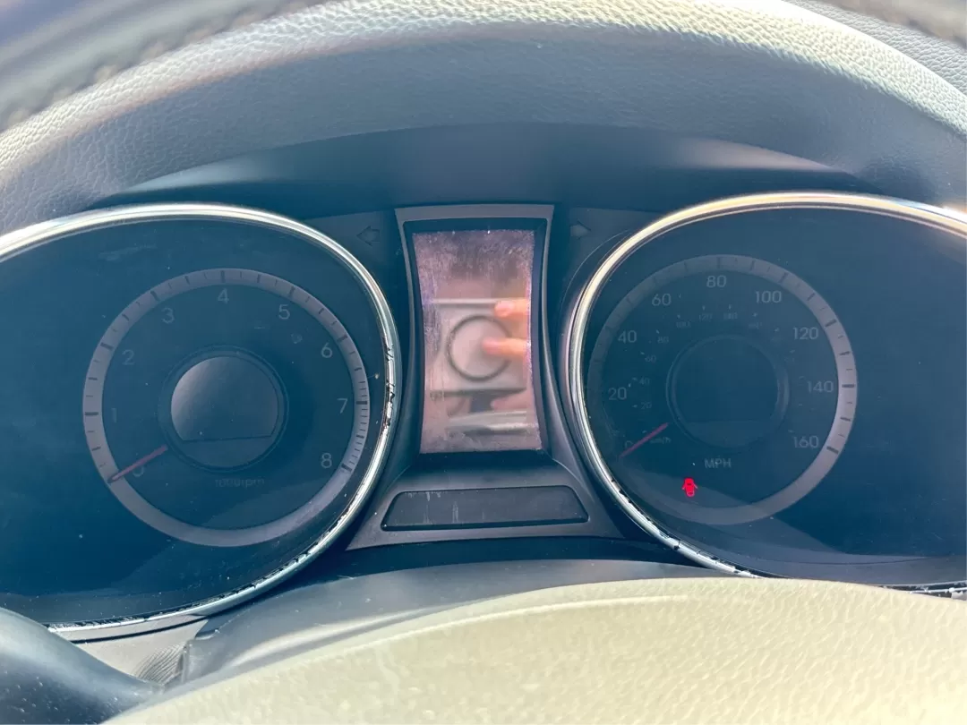 2013 Hyundai Santa Fe Sport (5XYZUDLB4DG) with an Theta II 2.4L I-4 gasoline direct injection engine, located at 401 Woodman Dr, Riverside, OH, 45431, (937) 908-9800, 39.760899, -84.123421 - 2013 Hyundai Santa Fe Sport - Photo#15