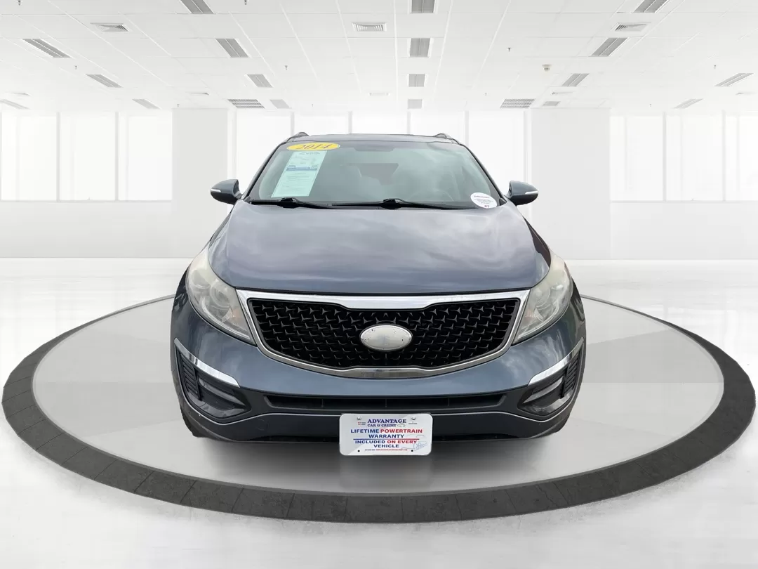 2014 Kia Sportage LX (KNDPBCAC3E7) with an 2.4L I-4 gasoline direct injection engine, located at 4508 South Dixie Dr, Moraine, OH, 45439, (937) 908-9800, 39.689976, -84.218452 - Photo#7