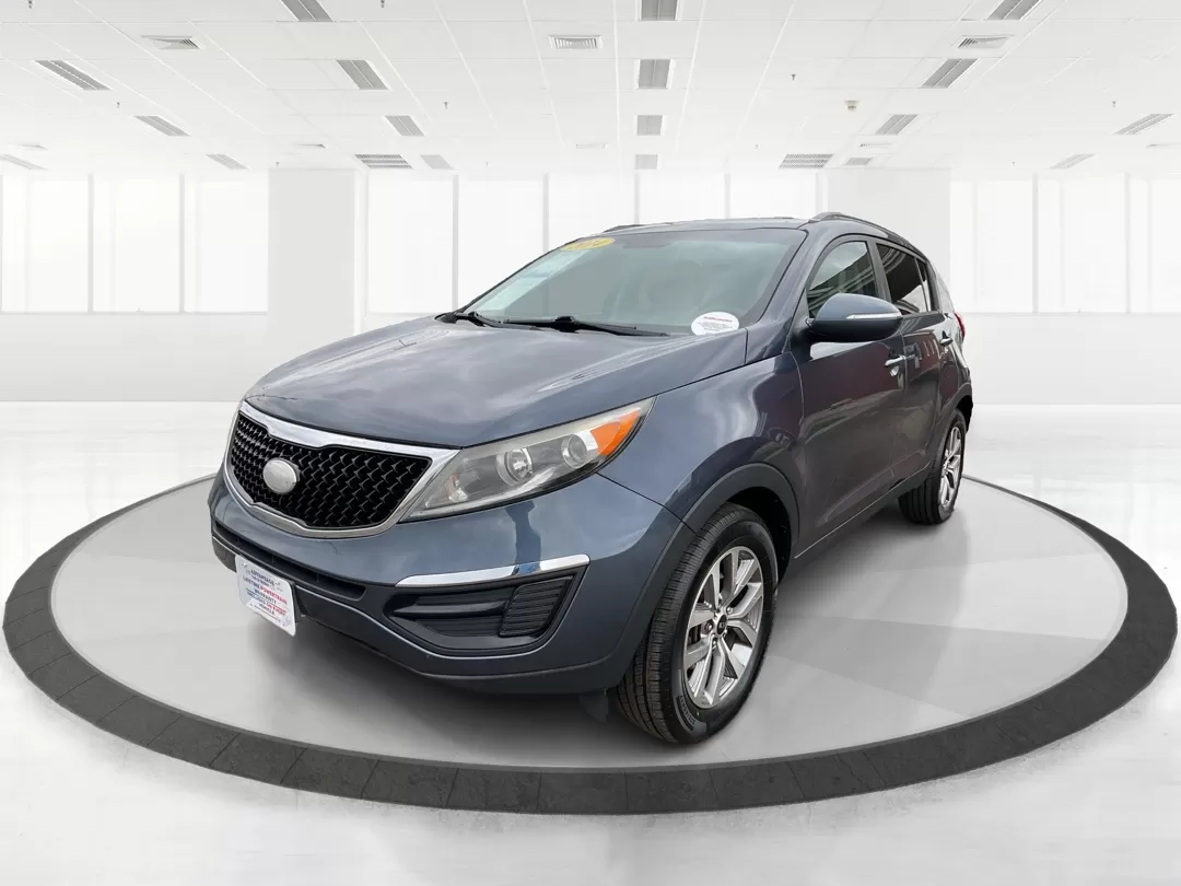 2014 Kia Sportage LX (KNDPBCAC3E7) with an 2.4L I-4 gasoline direct injection engine, located at 4508 South Dixie Dr, Moraine, OH, 45439, (937) 908-9800, 39.689976, -84.218452 - Photo#8