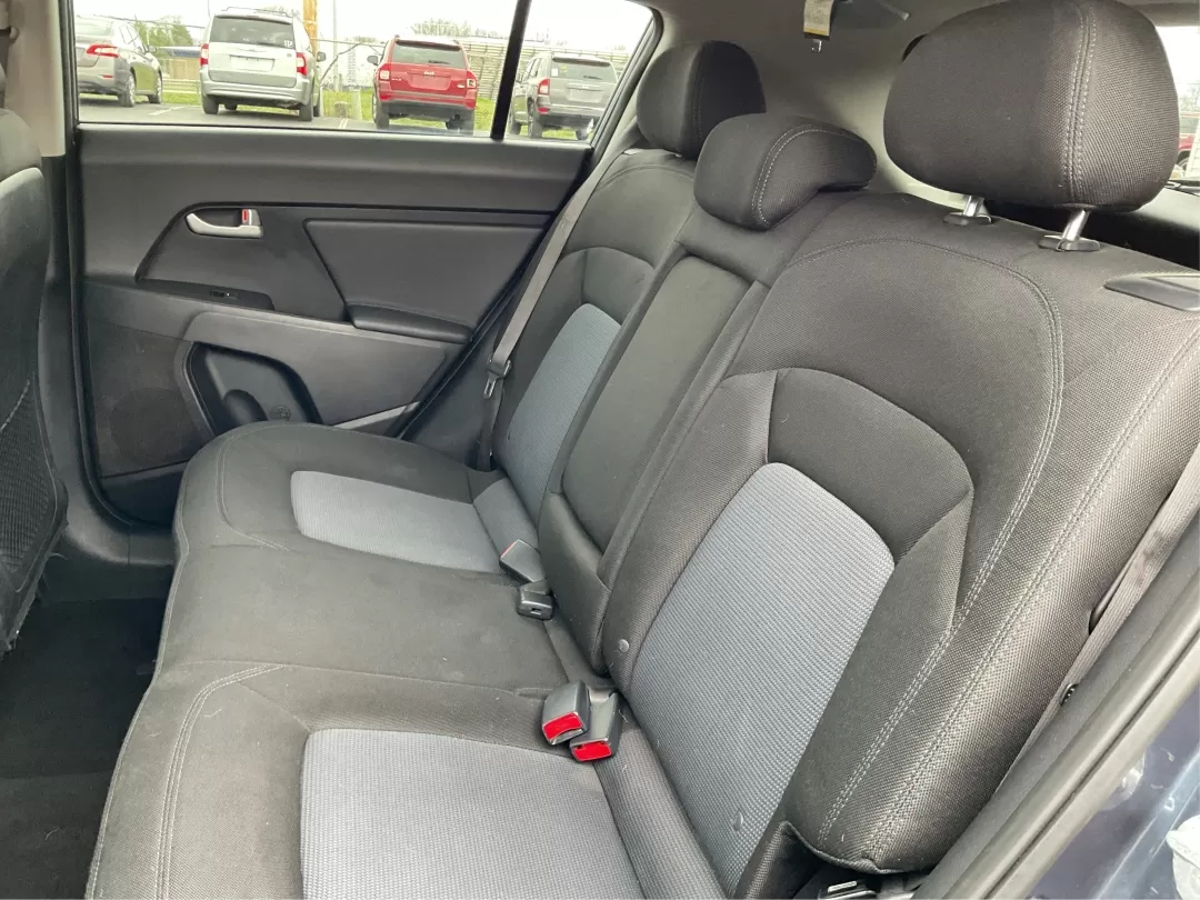2014 Kia Sportage LX (KNDPBCAC3E7) with an 2.4L I-4 gasoline direct injection engine, located at 4508 South Dixie Dr, Moraine, OH, 45439, (937) 908-9800, 39.689976, -84.218452 - Photo#10