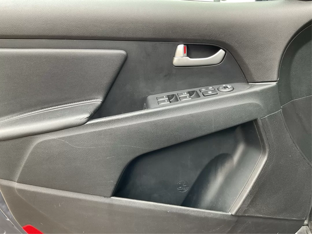 2014 Kia Sportage LX (KNDPBCAC3E7) with an 2.4L I-4 gasoline direct injection engine, located at 4508 South Dixie Dr, Moraine, OH, 45439, (937) 908-9800, 39.689976, -84.218452 - Photo#17