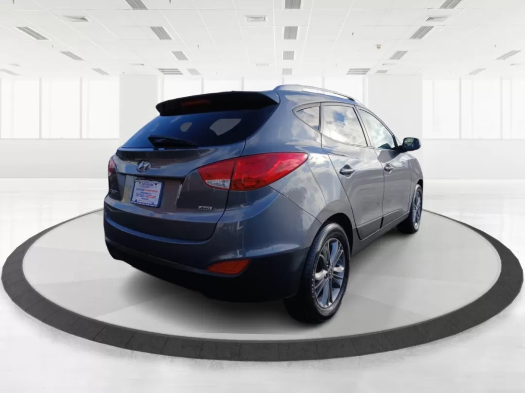 2017 Nissan Murano S AWD (5N1AZ2MH6HN) with an 3.5L V6 DOHC 24V engine, Continuously Variable Transmission transmission, located at 4508 South Dixie Dr, Moraine, OH, 45439, (937) 908-9800, 39.807072, -84.031563 - Photo#2
