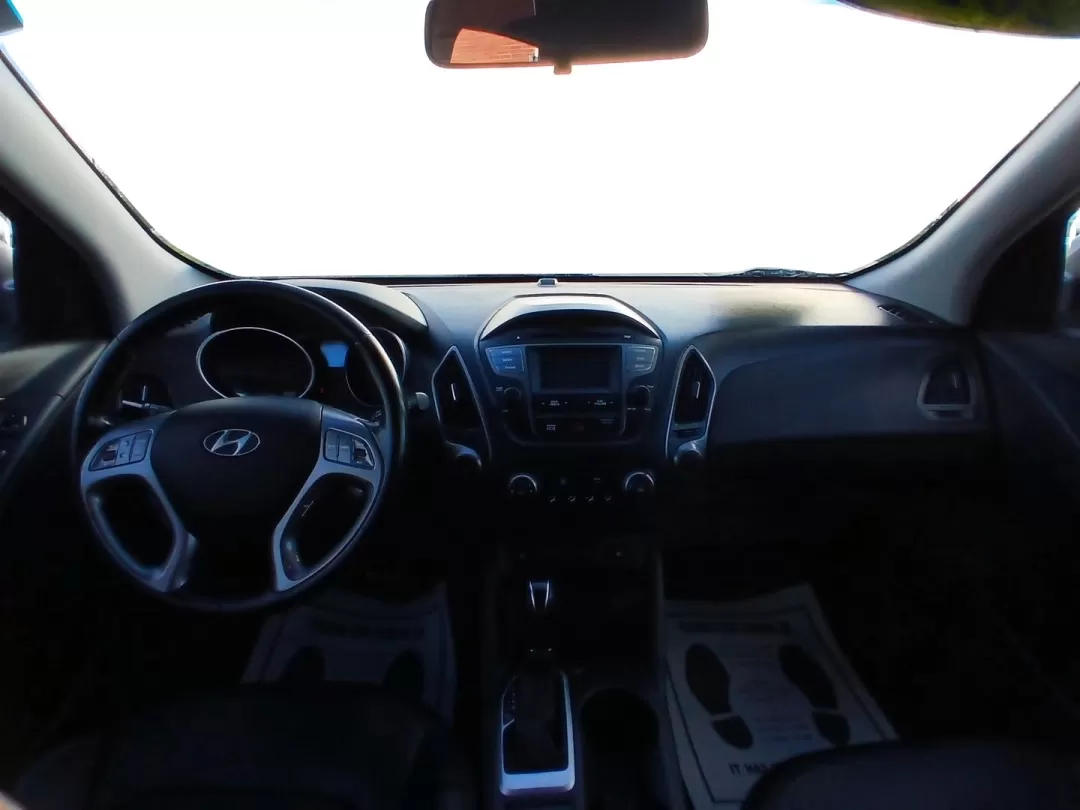 2017 Nissan Murano S AWD (5N1AZ2MH6HN) with an 3.5L V6 DOHC 24V engine, Continuously Variable Transmission transmission, located at 4508 South Dixie Dr, Moraine, OH, 45439, (937) 908-9800, 39.807072, -84.031563 - Photo#21