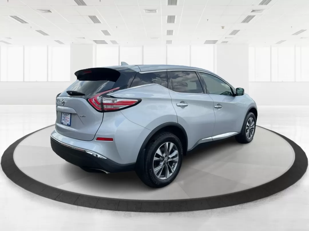 2017 Nissan Murano S AWD (5N1AZ2MH6HN) with an 3.5L V6 DOHC 24V engine, Continuously Variable Transmission transmission, located at 1184 Kauffman Ave, Fairborn, OH, 45324, (937) 908-9800, 39.807072, -84.030914 - Photo#2