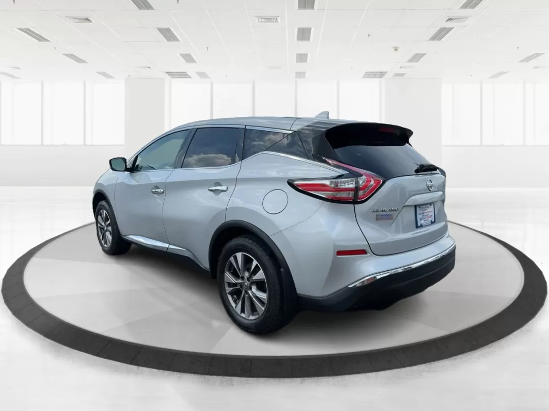 2017 Nissan Murano S AWD (5N1AZ2MH6HN) with an 3.5L V6 DOHC 24V engine, Continuously Variable Transmission transmission, located at 1184 Kauffman Ave, Fairborn, OH, 45324, (937) 908-9800, 39.807072, -84.030914 - Photo#4