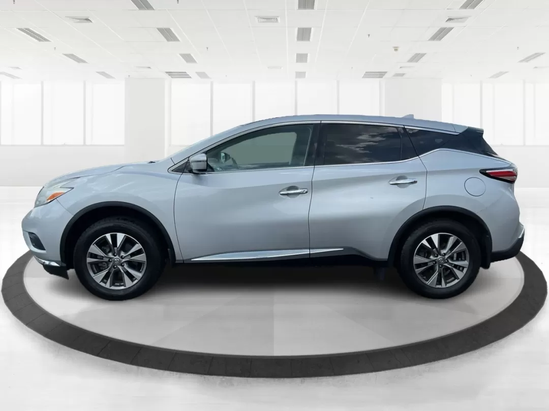 2017 Nissan Murano S AWD (5N1AZ2MH6HN) with an 3.5L V6 DOHC 24V engine, Continuously Variable Transmission transmission, located at 1184 Kauffman Ave, Fairborn, OH, 45324, (937) 908-9800, 39.807072, -84.030914 - Photo#5