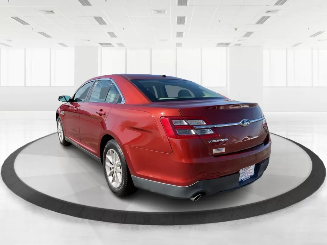 2014 Ford Taurus SE (1FAHP2D89EG) with an Other engine, located at 4508 South Dixie Dr, Moraine, OH, 45439, (937) 908-9800, 39.689976, -84.218452 - Photo#4