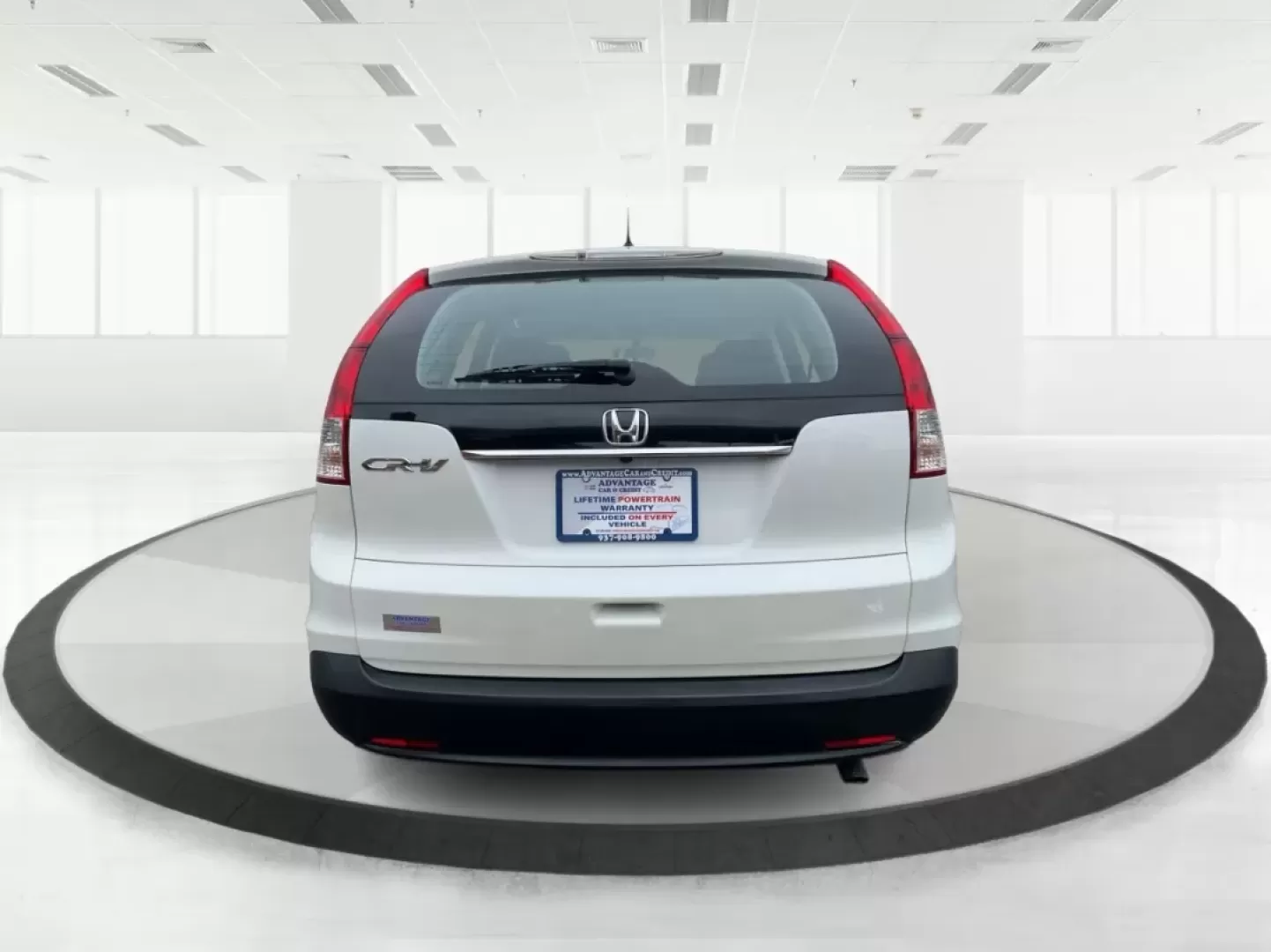 2013 Honda CR-V LX (5J6RM3H37DL) with an 2.4L I-4 DOHC engine, located at 4508 South Dixie Dr, Moraine, OH, 45439, (937) 908-9800, 39.689976, -84.218452 - If you're searching for a reliable vehicle that perfectly balances space, comfort, and efficiency for your family or daily commute, look no further than this 2013 Honda CR-V LX, proudly offered by Advantage Car and Credit in Fairborn, OH. Located conveniently at 1184 Kauffman Ave, we specialize in * - Photo#3