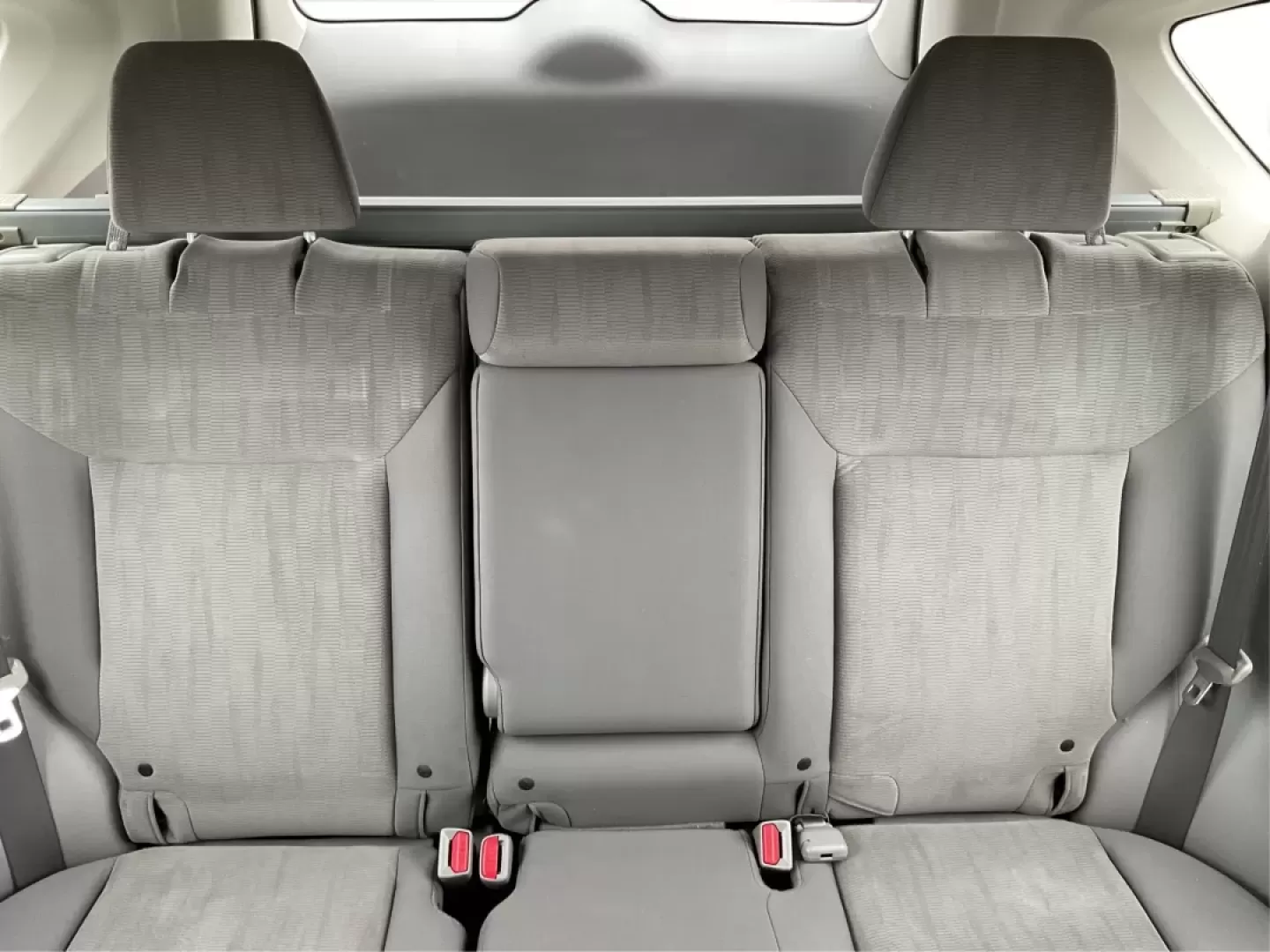 2013 Honda CR-V LX (5J6RM3H37DL) with an 2.4L I-4 DOHC engine, located at 4508 South Dixie Dr, Moraine, OH, 45439, (937) 908-9800, 39.689976, -84.218452 - If you're searching for a reliable vehicle that perfectly balances space, comfort, and efficiency for your family or daily commute, look no further than this 2013 Honda CR-V LX, proudly offered by Advantage Car and Credit in Fairborn, OH. Located conveniently at 1184 Kauffman Ave, we specialize in * - Photo#14