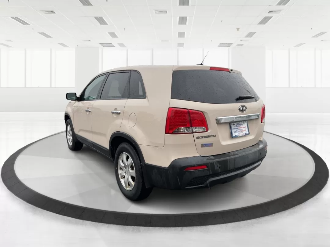 2011 Kia Sorento LX (5XYKT3A1XBG) with an 2.4L I-4 DOHC engine, located at 4508 South Dixie Dr, Moraine, OH, 45439, (937) 908-9800, 39.689976, -84.218452 - Photo#3