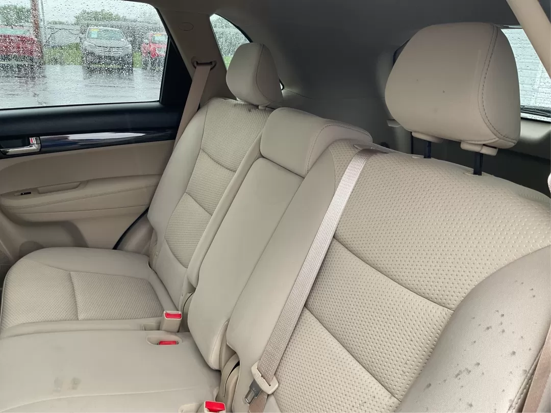 2011 Kia Sorento LX (5XYKT3A1XBG) with an 2.4L I-4 DOHC engine, located at 4508 South Dixie Dr, Moraine, OH, 45439, (937) 908-9800, 39.689976, -84.218452 - Photo#9