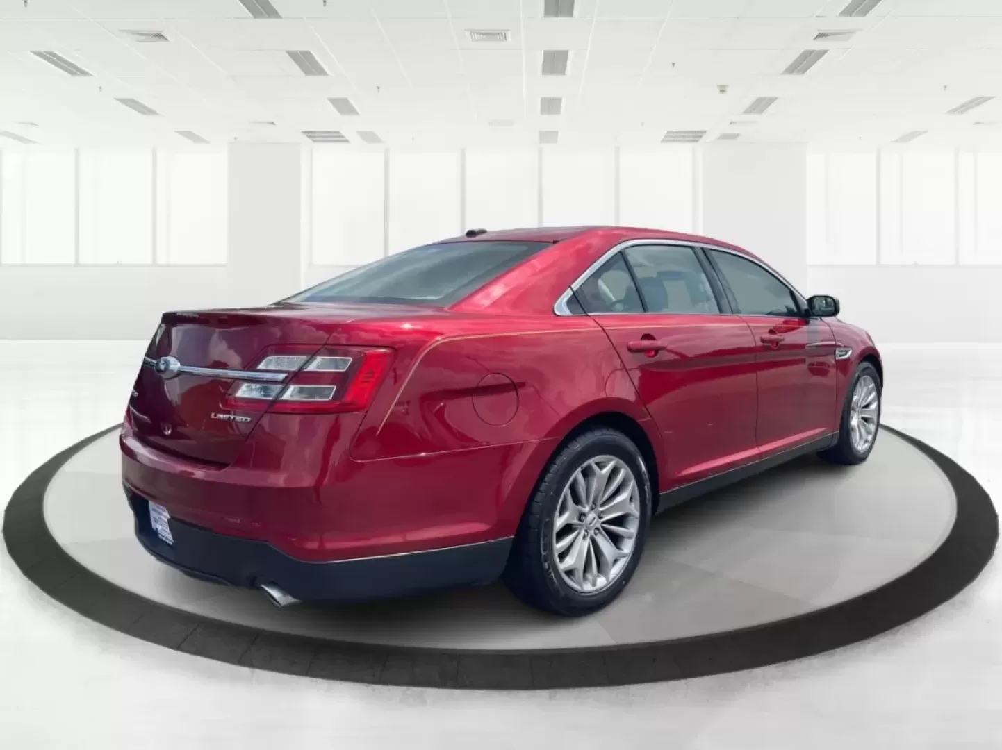 2015 Ford Taurus Limited (1FAHP2F84FG) with an Other engine, located at 4508 South Dixie Dr, Moraine, OH, 45439, (937) 908-9800, 39.689976, -84.218452 - Photo#2