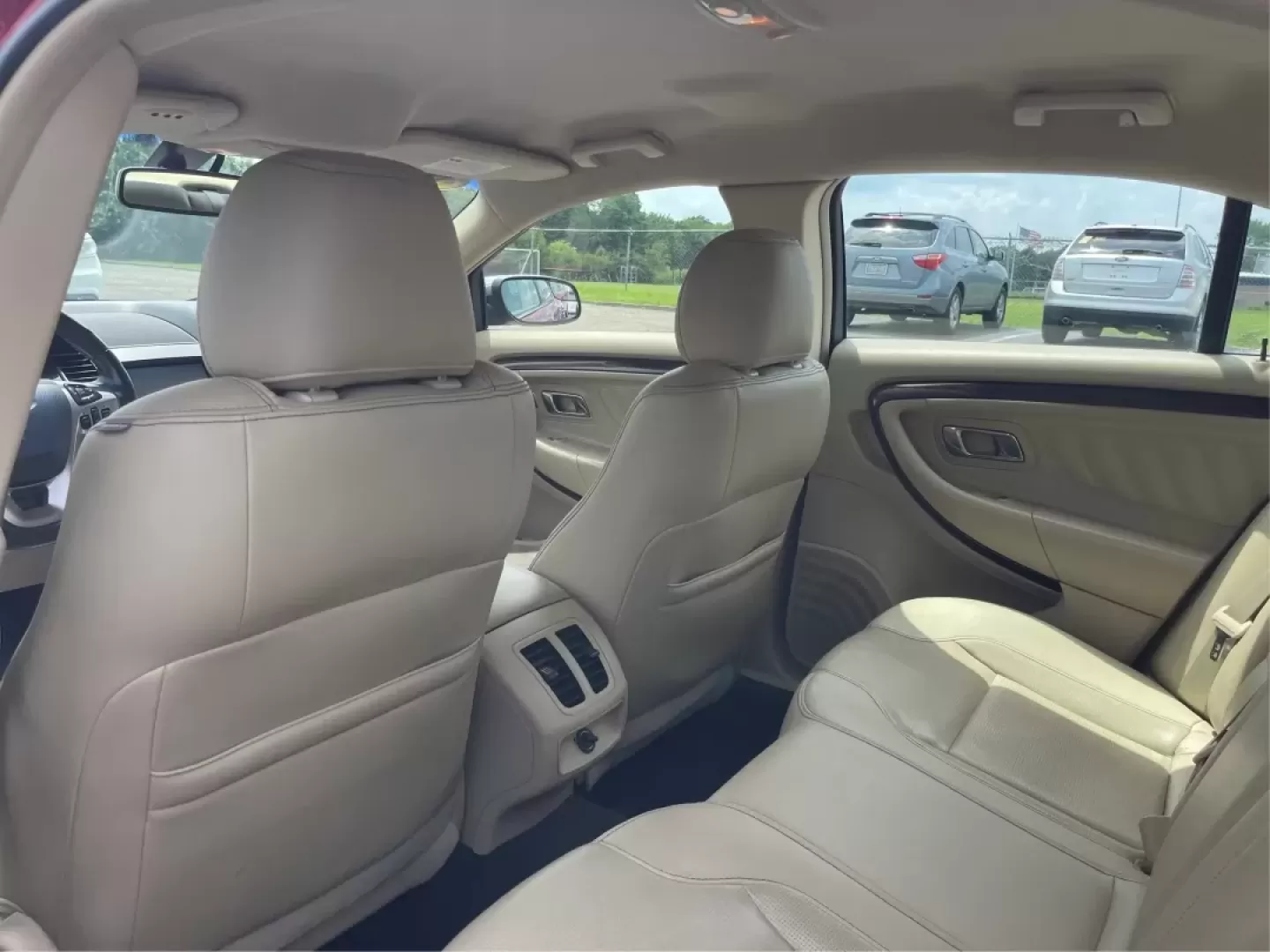 2015 Ford Taurus Limited (1FAHP2F84FG) with an Other engine, located at 4508 South Dixie Dr, Moraine, OH, 45439, (937) 908-9800, 39.689976, -84.218452 - Photo#9