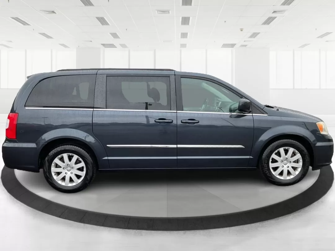 2013 Chrysler Town and Country Touring (2C4RC1BG5DR) with an Pentastar 3.6L V-6 DOHC engine, located at 4508 South Dixie Dr, Moraine, OH, 45439, (937) 908-9800, 39.689976, -84.218452 - Photo#1
