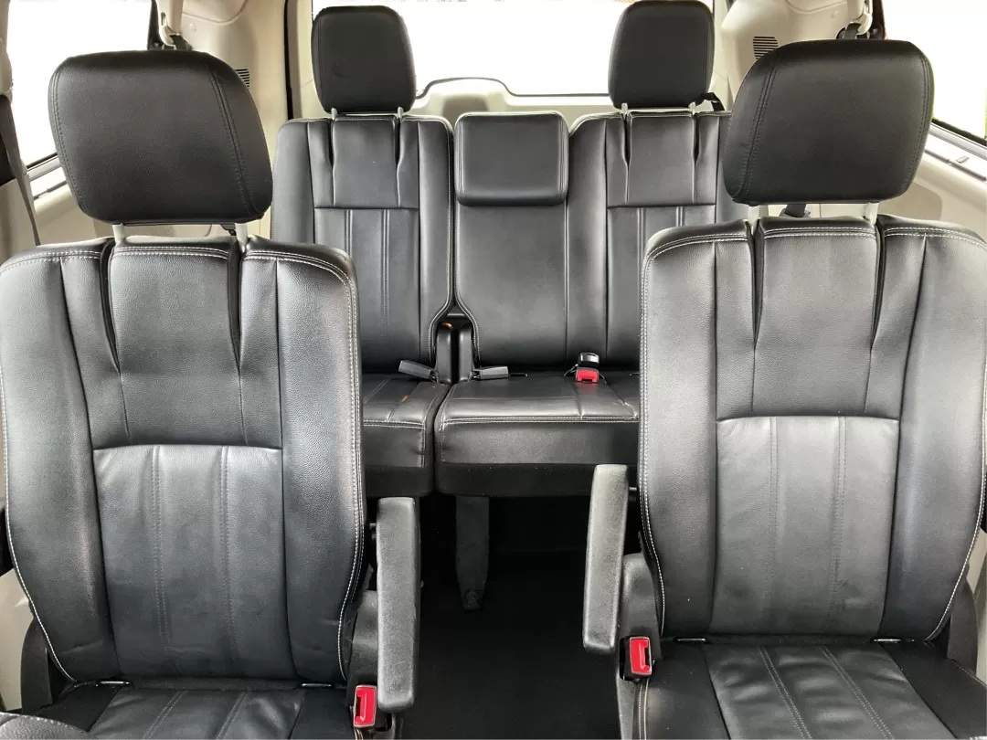 2013 Chrysler Town and Country Touring (2C4RC1BG5DR) with an Pentastar 3.6L V-6 DOHC engine, located at 4508 South Dixie Dr, Moraine, OH, 45439, (937) 908-9800, 39.689976, -84.218452 - Photo#14
