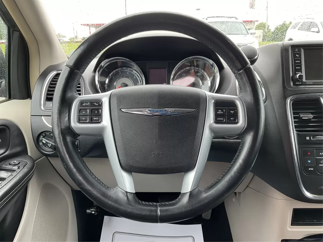 2013 Chrysler Town and Country Touring (2C4RC1BG5DR) with an Pentastar 3.6L V-6 DOHC engine, located at 4508 South Dixie Dr, Moraine, OH, 45439, (937) 908-9800, 39.689976, -84.218452 - Photo#16