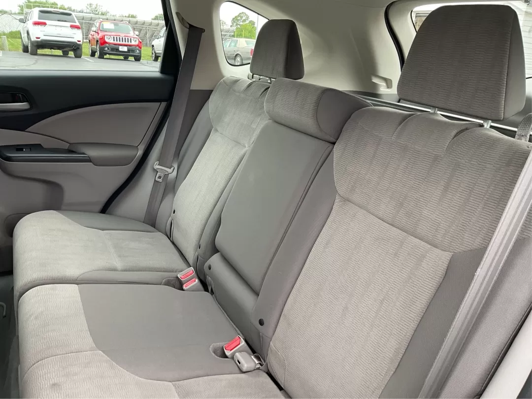 2013 Honda CR-V LX (5J6RM3H37DL) with an 2.4L I-4 DOHC engine, located at 4508 South Dixie Dr, Moraine, OH, 45439, (937) 908-9800, 39.689976, -84.218452 - Photo#10