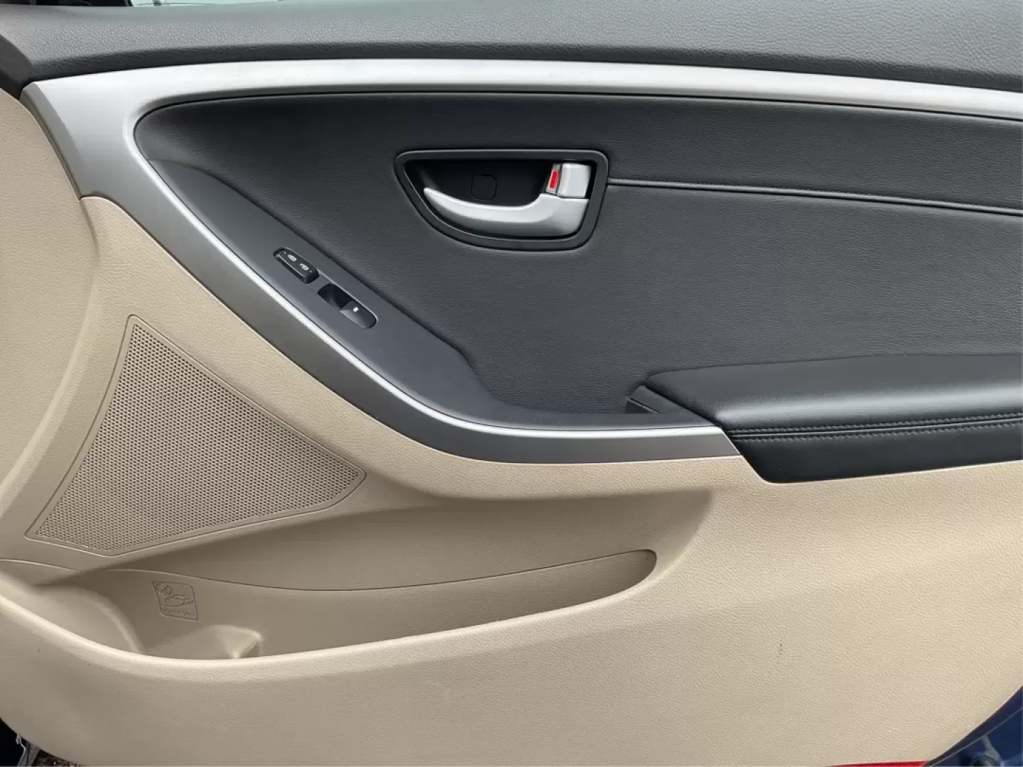 2013 Hyundai Elantra GT Base (KMHD35LE4DU) with an Other engine, located at 4508 South Dixie Dr, Moraine, OH, 45439, (937) 908-9800, 39.689976, -84.218452 - ### Discover the 2013 Hyundai Elantra GT Your Perfect Commuter Companion!<br /> <br /> Are you on the hunt for a reliable, stylish, and affordable vehicle that effortlessly fits into your everyday life? Look no further than the 2013 Hyundai Elantra GT, available now at Advantage Car and Credit in F - Photo#19