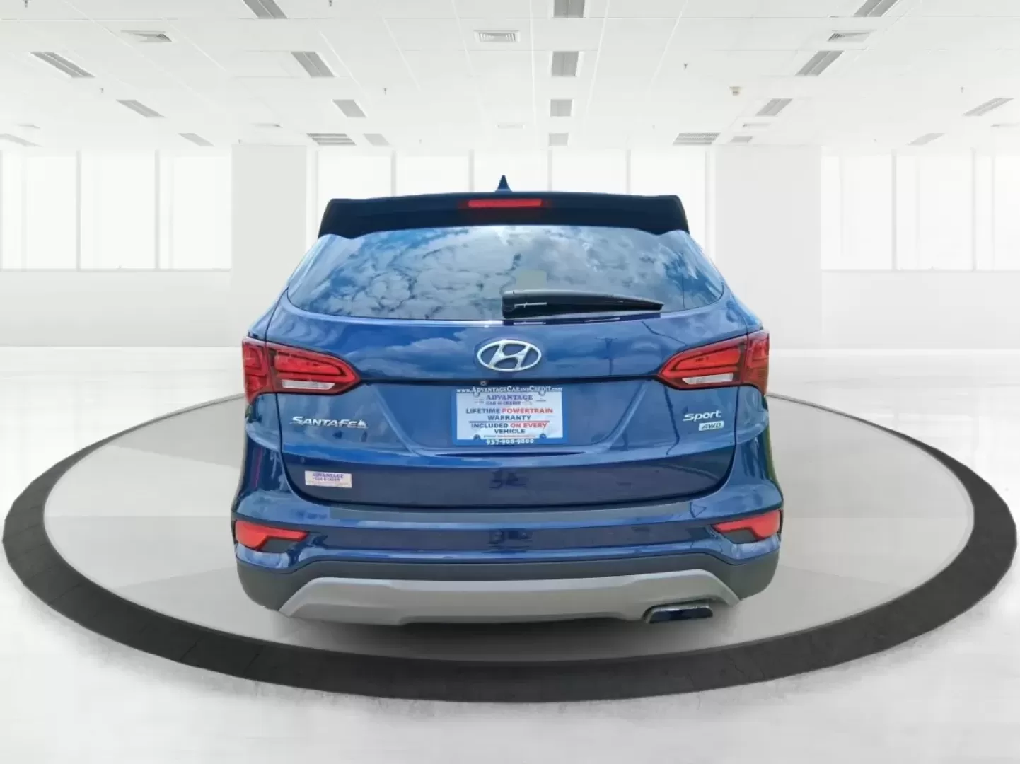 2017 Hyundai Santa Fe 2.4L (5XYZUDLB0HG) with an Theta II 2.4L I-4 gasoline direct injection engine, located at 1230 East Main St, Xenia, OH, 45385, (937) 908-9800, 39.688026, -83.910172 - **Embrace Adventure with the 2017 Hyundai Santa Fe at Advantage Car and Credit - Moraine!**<br /> <br /> Are you ready to elevate your lifestyle with a versatile vehicle that can keep up with your busy schedule? Look no further than the 2017 Hyundai Santa Fe, an SUV designed for those who love famil - Photo#3