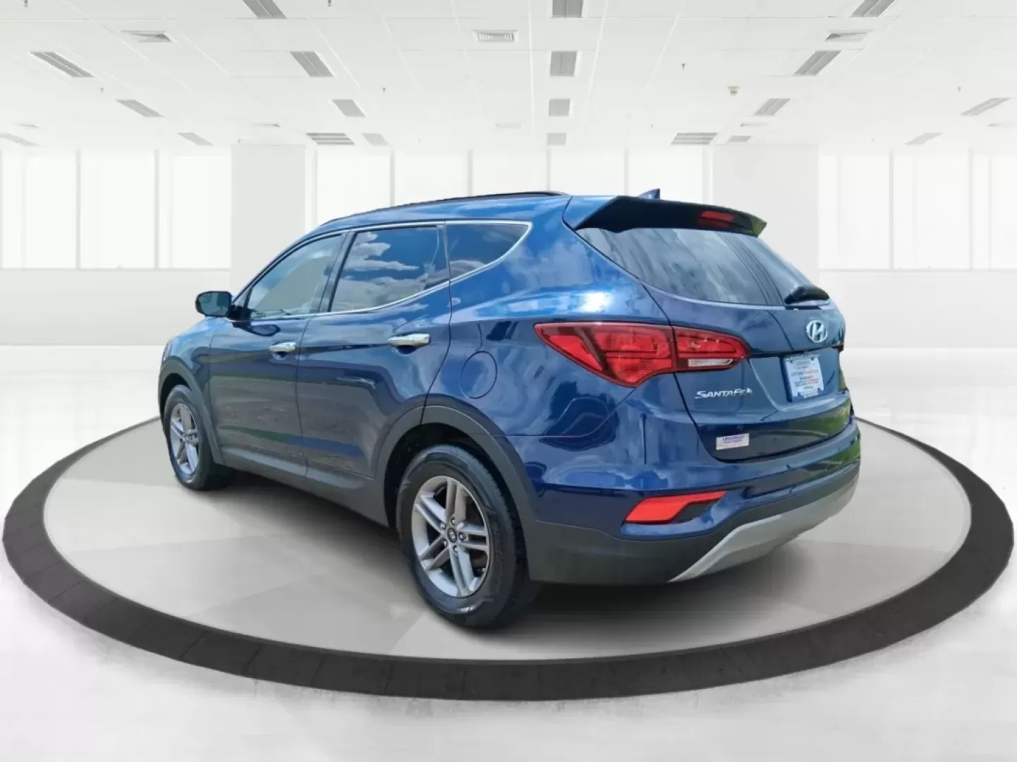 2017 Hyundai Santa Fe 2.4L (5XYZUDLB0HG) with an Theta II 2.4L I-4 gasoline direct injection engine, located at 1230 East Main St, Xenia, OH, 45385, (937) 908-9800, 39.688026, -83.910172 - **Embrace Adventure with the 2017 Hyundai Santa Fe at Advantage Car and Credit - Moraine!**<br /> <br /> Are you ready to elevate your lifestyle with a versatile vehicle that can keep up with your busy schedule? Look no further than the 2017 Hyundai Santa Fe, an SUV designed for those who love famil - Photo#4