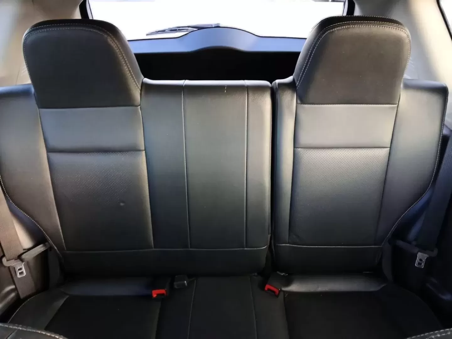 2016 Jeep Compass Latitude 4WD (1C4NJDEB7GD) with an 2.4L L4 DOHC 16V engine, 6-Speed Automatic transmission, located at 1184 Kauffman Ave, Fairborn, OH, 45324, (937) 908-9800, 39.807072, -84.030914 - **Discover Adventure with the 2016 Jeep Compass Latitude 4WD at Advantage Car and Credit!**<br /> <br /> Are you ready to embrace your next adventure? Whether you're planning a weekend getaway, commuting to work, or navigating your family through busy city streets, the 2016 Jeep Compass Latitude 4WD - Photo#14