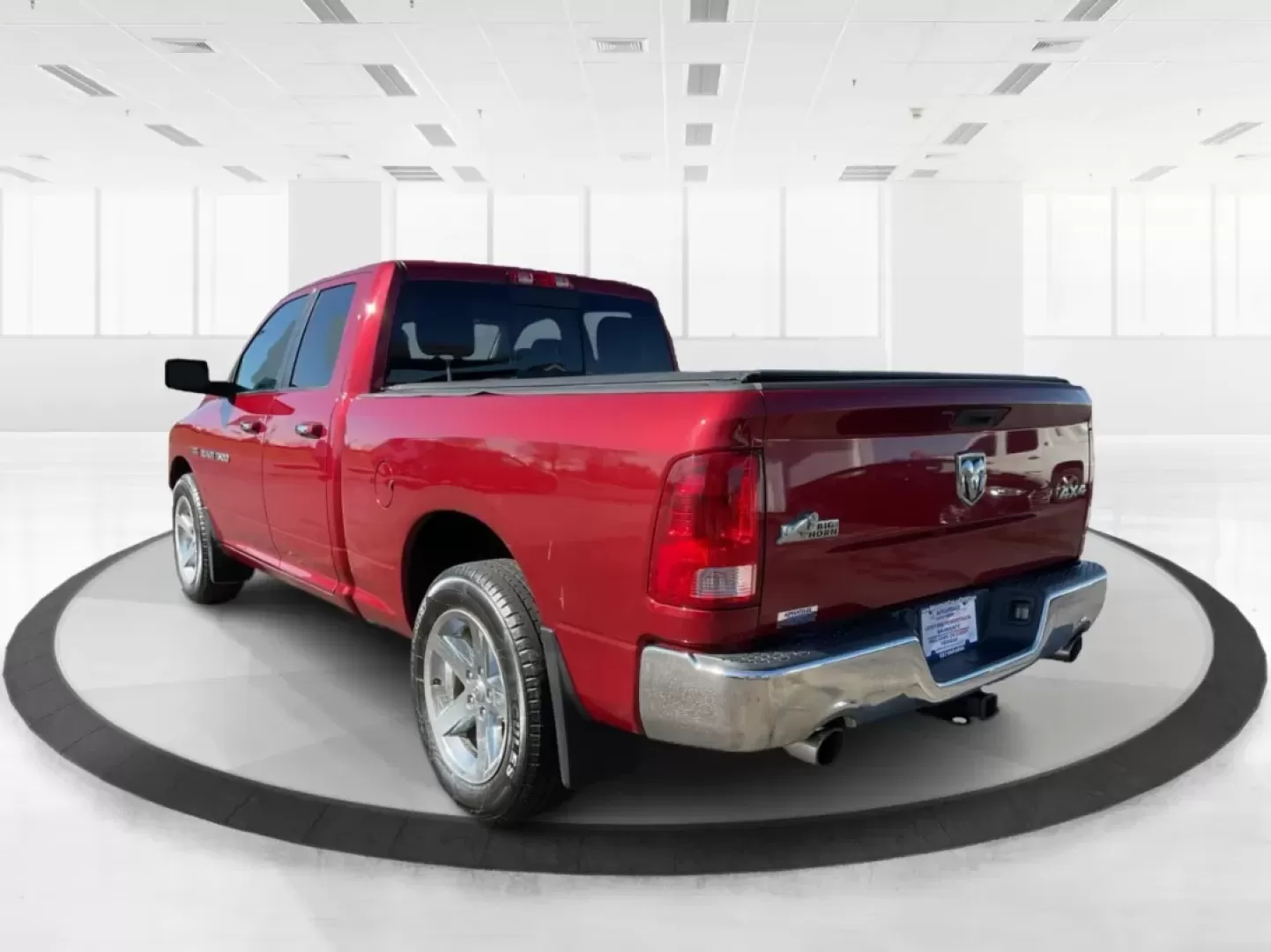 2012 Ram 1500 SLT (1C6RD7GT9CS) with an HEMI 5.7L V-8 variable valve control engine, located at 1951 S Dayton Lakeview Rd., New Carlisle, OH, 45344, (937) 908-9800, 39.890999, -84.050255 - **Unleash Adventure with the 2012 Ram 1500 SLT Your Next Truck Awaits!**<br /> <br /> Are you ready to elevate your weekend adventures or tackle your daily commute with confidence? Look no further than the 2012 Ram 1500 SLT, a robust and stylish pickup truck designed to meet the needs of families, - Photo#4