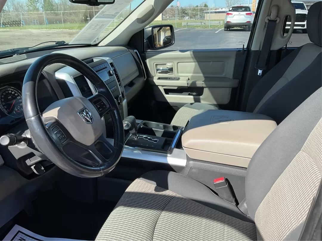 2014 Nissan Altima 2.5 SL (1N4AL3AP7EC) with an 2.5L I-4 DOHC engine, located at 1184 Kauffman Ave, Fairborn, OH, 45324, (937) 908-9800, 39.807072, -84.031563 - Photo#9