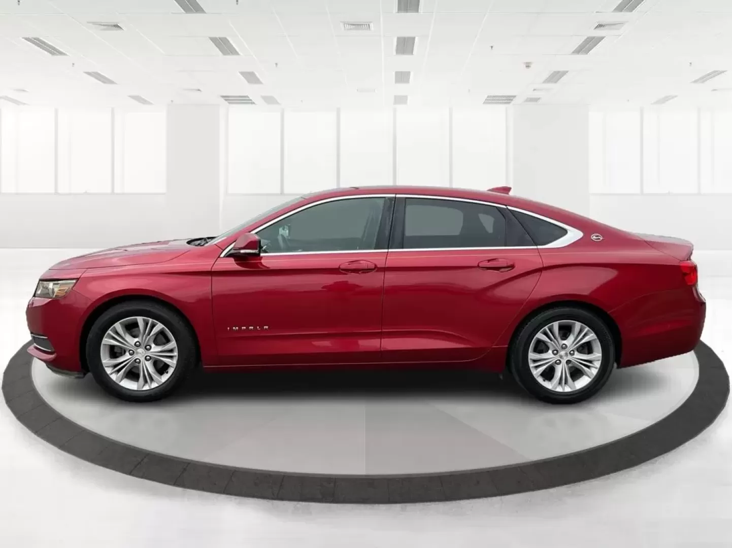 2015 Chevrolet Impala 2LT (2G1125S33F9) with an 3.6L V-6 gasoline direct injection engine, located at 1951 S Dayton Lakeview Rd., New Carlisle, OH, 45344, (937) 908-9800, 39.890999, -84.050255 - Photo#5