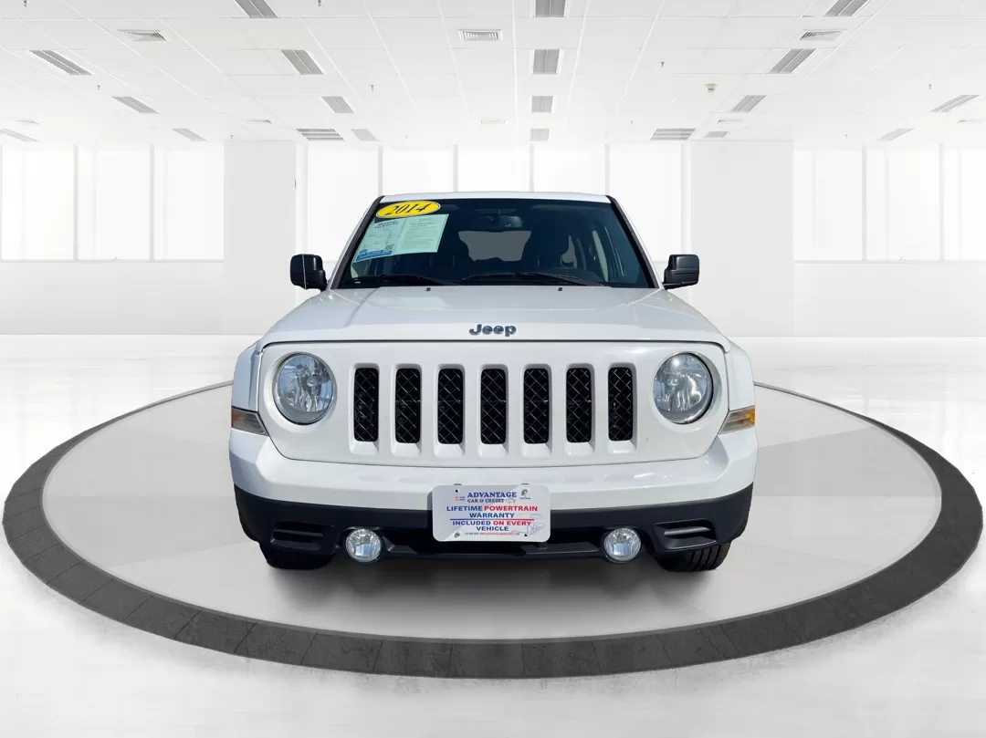 2014 Jeep Patriot Latitude (1C4NJPFB0ED) with an 2.4L I-4 DOHC engine, located at 1951 S Dayton Lakeview Rd., New Carlisle, OH, 45344, (937) 908-9800, 39.890999, -84.050255 - Photo#7